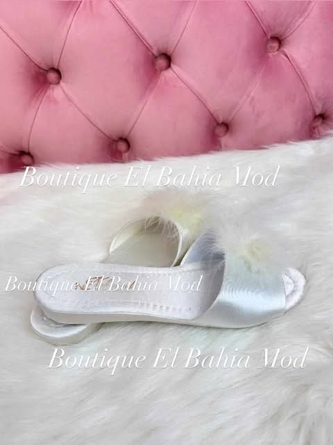 Mule plat satiné blanc