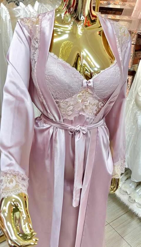 Deshabiller satin dentelle Long