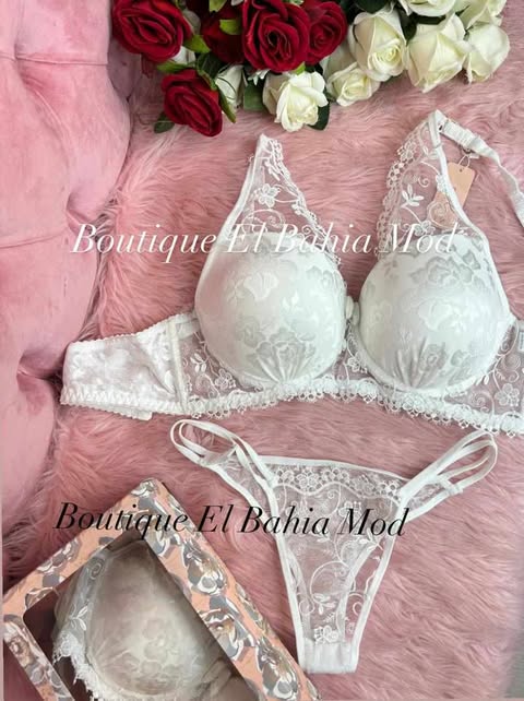 Ensemble nuit de noce/robe blanche