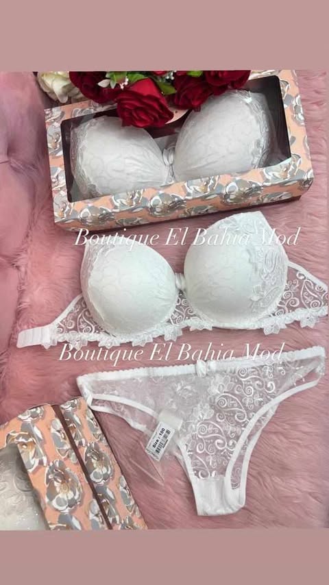 Ensemble  pailleté  dos nus bretelles transparentes